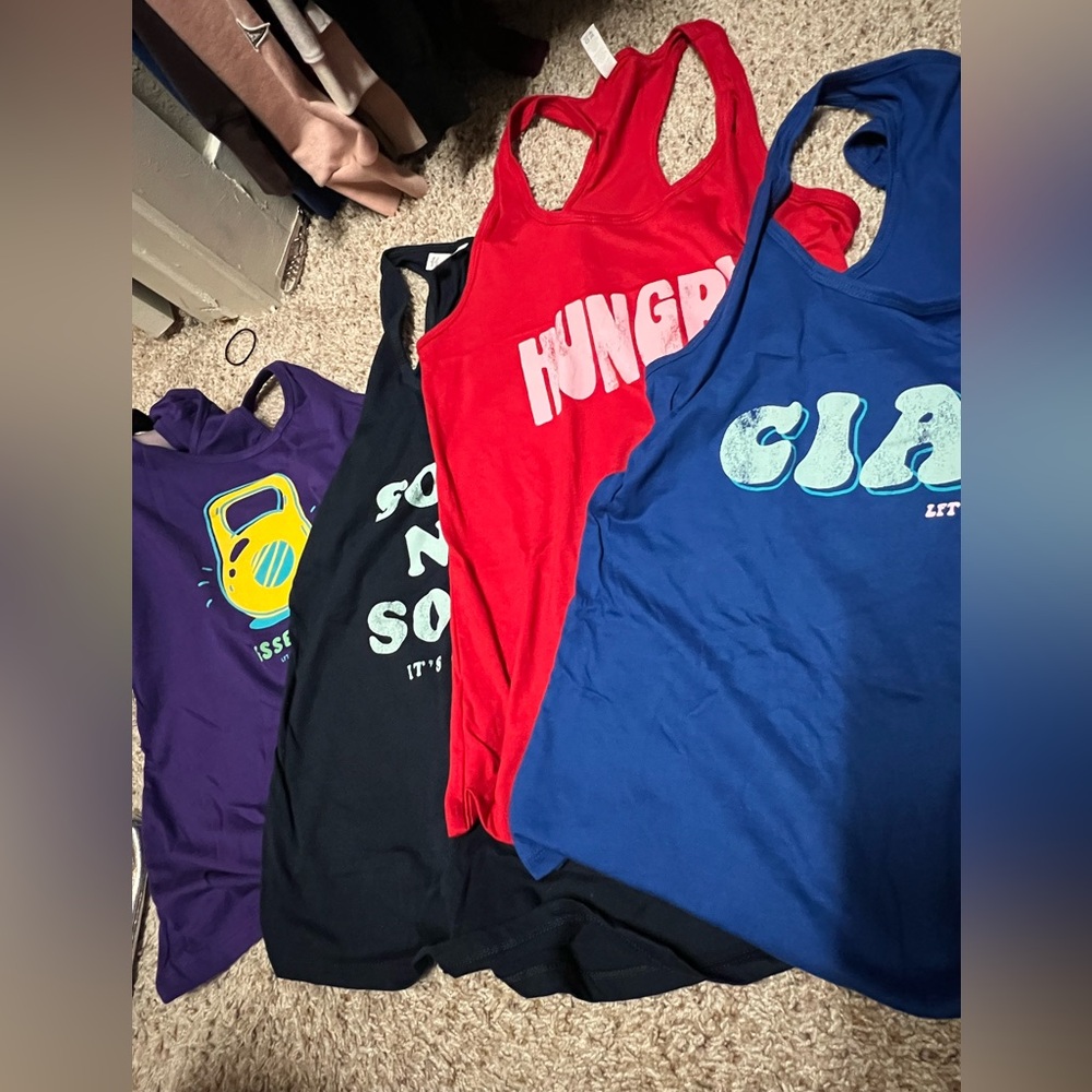 Assorted collection of work out tank (pack of 4) - NWOT- size L